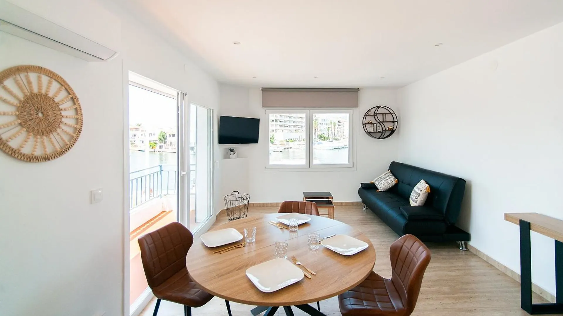 Welcs Apartamento 263 Emp Con Vistas Al Canal Empuriabrava 0*,  İspanya