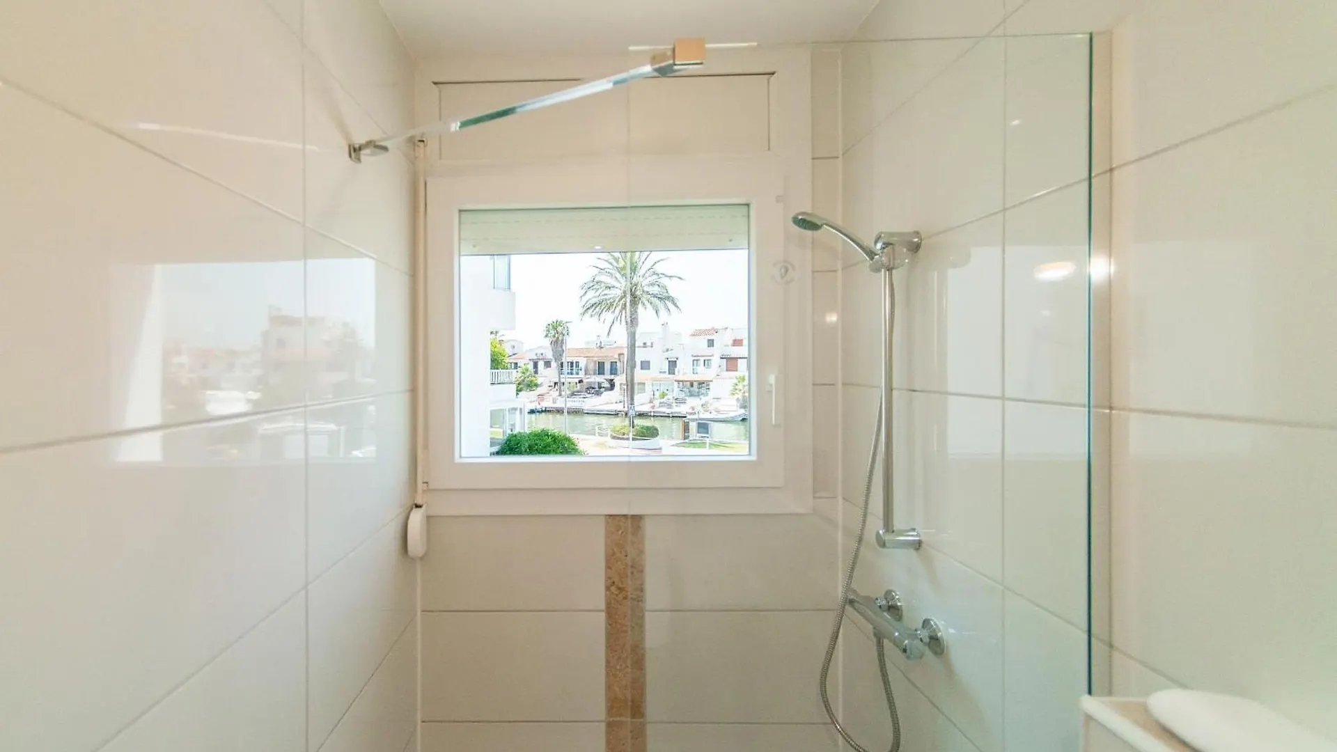Welcs Apartamento 263 Emp Con Vistas Al Canal Empuriabrava 0*,